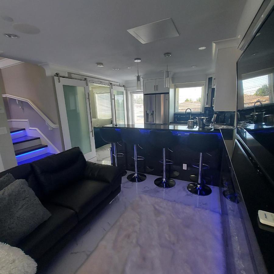 Ferienwohnung Beautiful Bright 3 Bed Townhouse Vancouver Exterior foto
