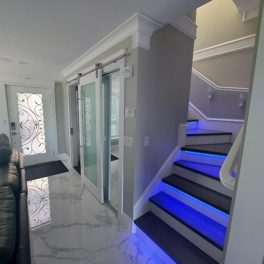Ferienwohnung Beautiful Bright 3 Bed Townhouse Vancouver Exterior foto